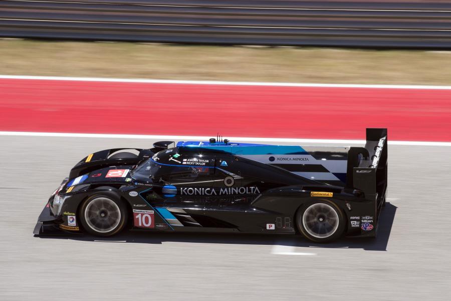  Cadillac DPi-V.R 2017 года  (фото 17 из 30)